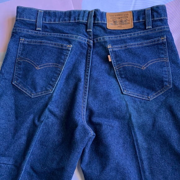 Vintage Levi’s 540 Relaxed Fit 34x27 Medium to Dark wash - Picture 9 of 13
